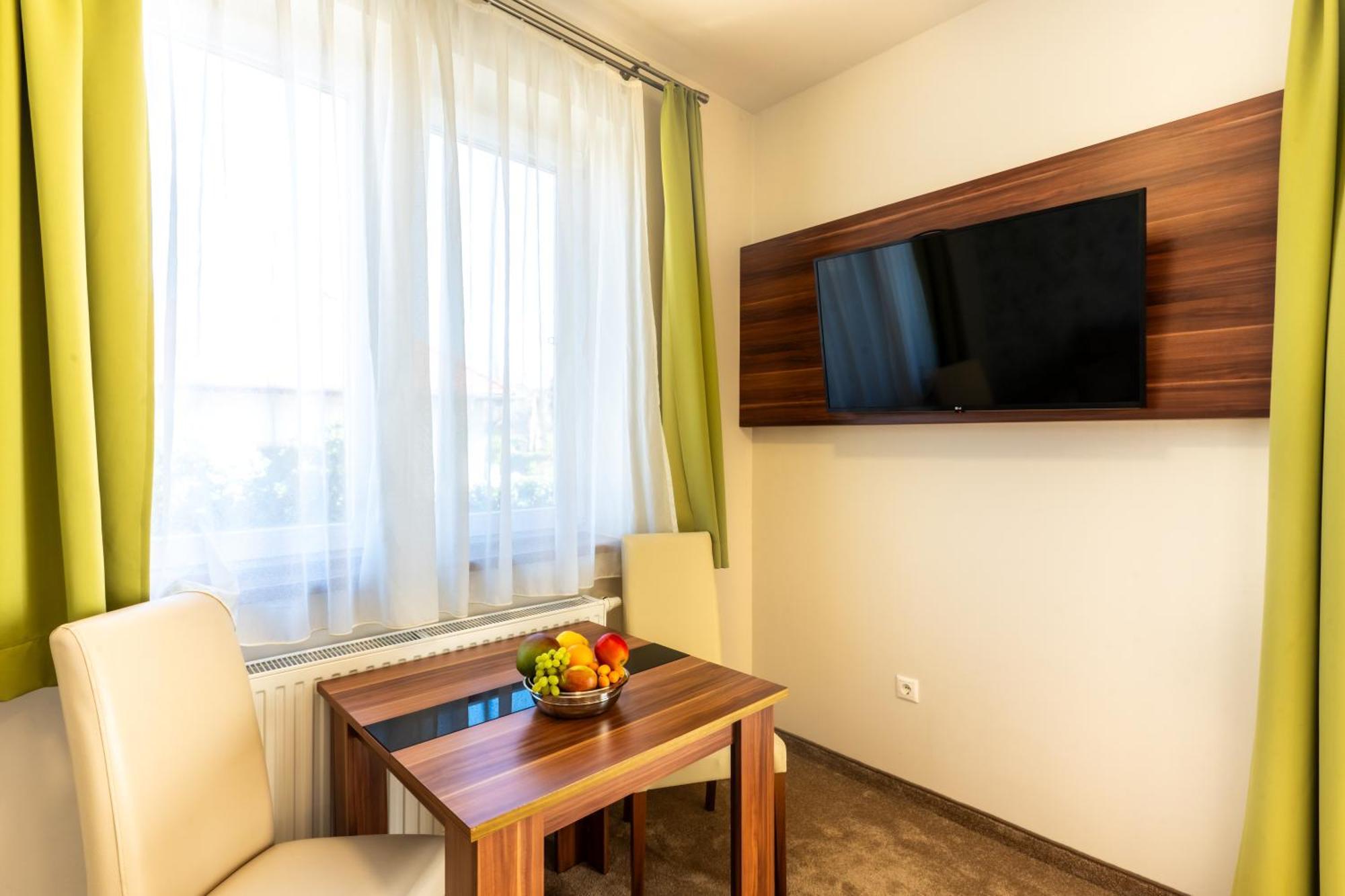 B&B Lajta Park Mosonmagyaróvár Extérieur photo